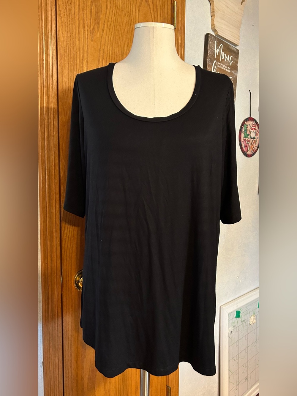 Susan Graver Black Top - Women’s Size Large